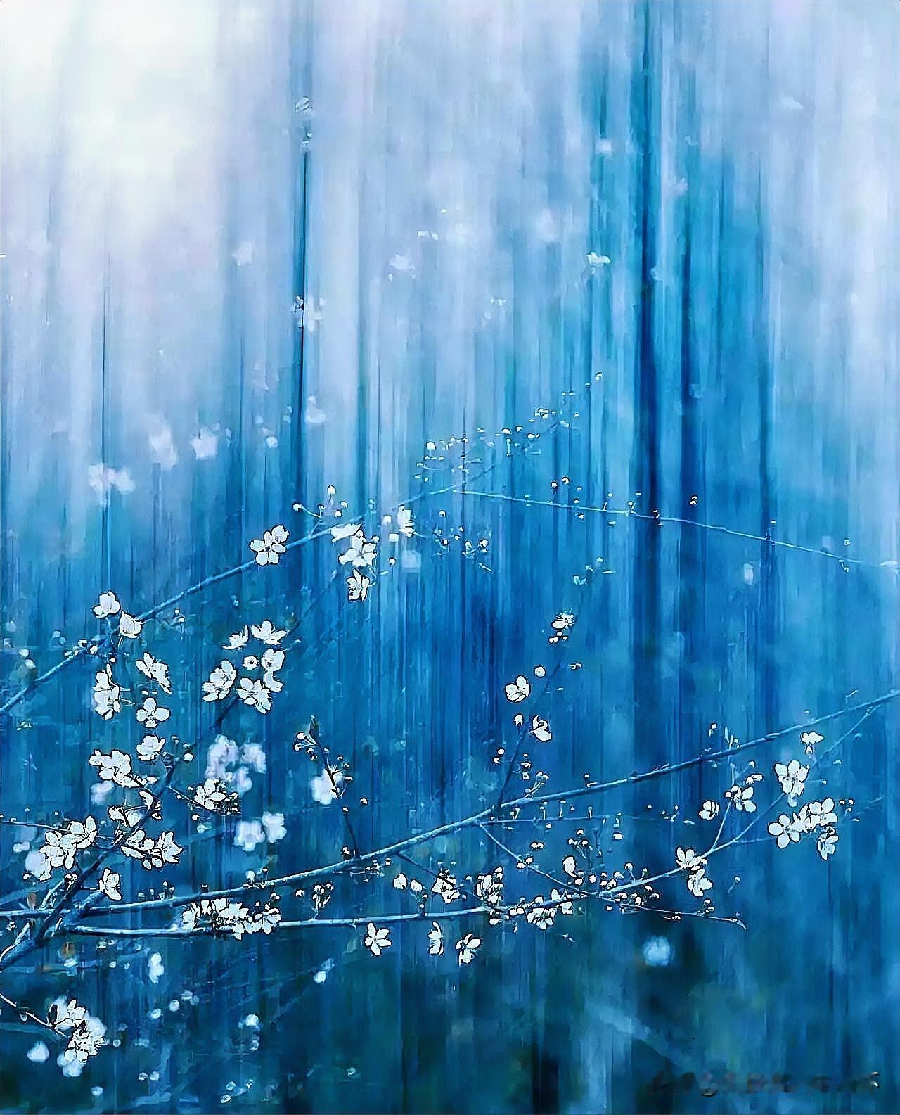 上联：昨夜星辰浮影碎
下联：有请雅士[玫瑰][玫瑰][玫瑰]