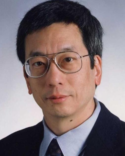 “我是美国人，不是中国人！”2008年，得知钱学森的侄子钱永健荣获诺贝尔化学奖，