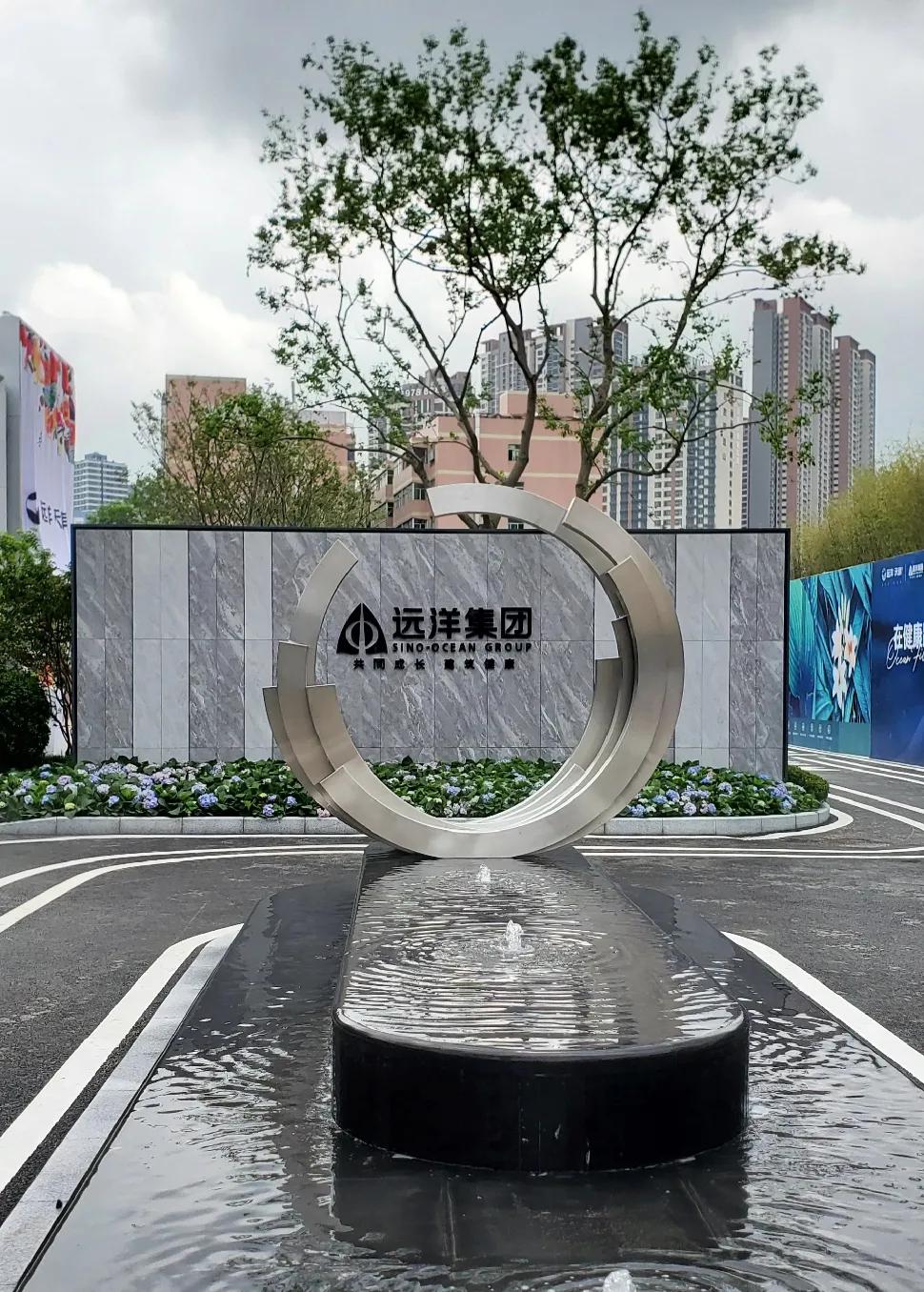 深圳东部市场一片萧条，龙岗的新房市场会有转机吗？
前有阳光香格里开盘认购个位数，