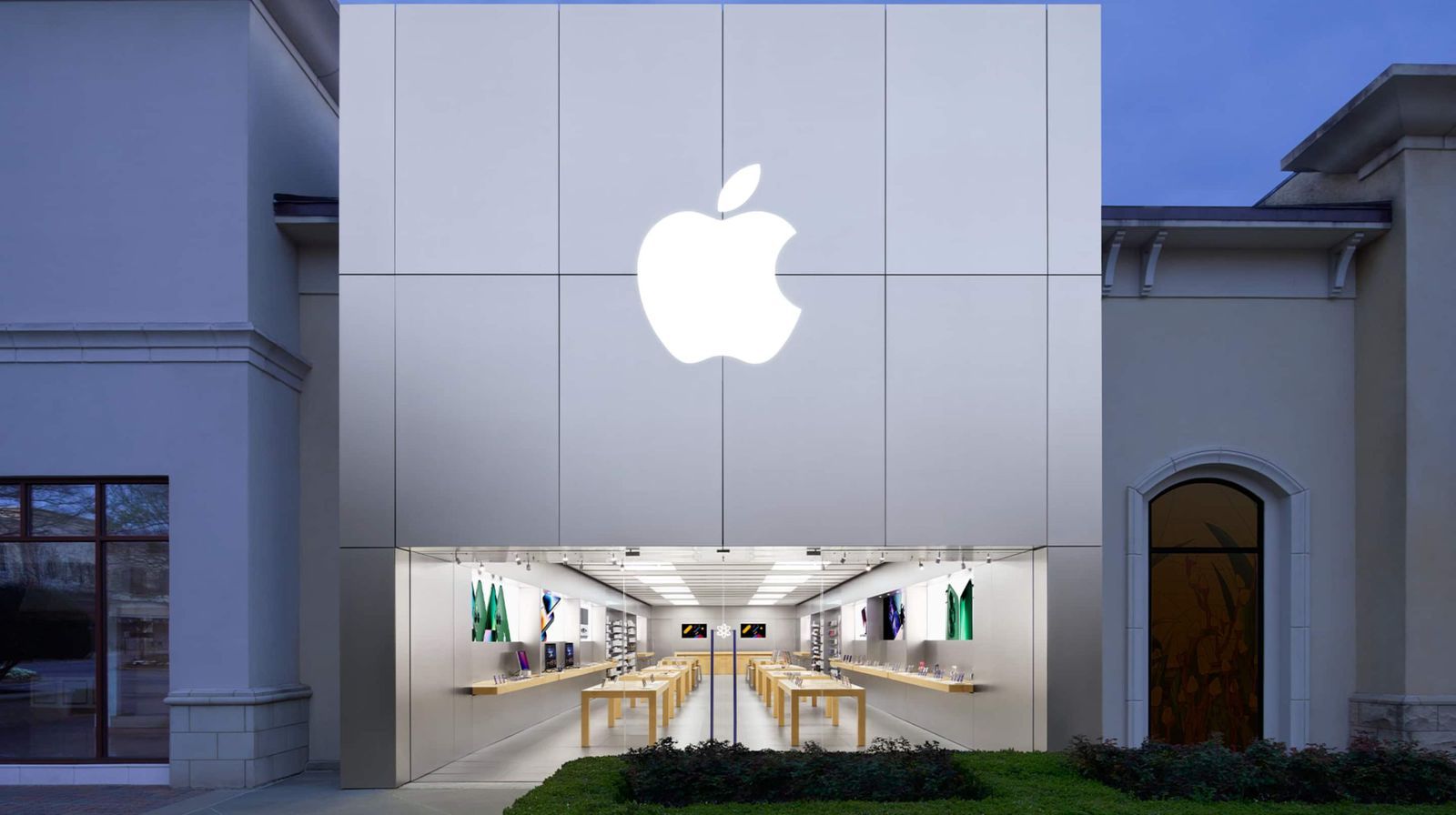 【美国两家 Apple Store 零售店即将搬迁】Apple 在美国的两家 A