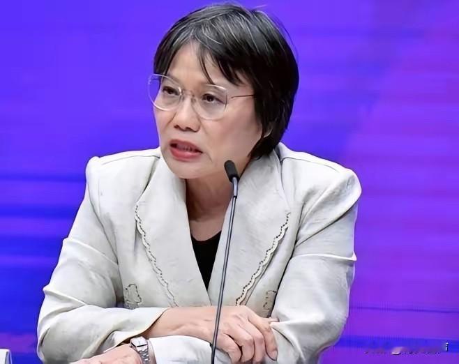 装不下去了！被大陆点名制裁的“台独”顽固分子刘世芳，终于绷不住跳出来回应了！5月