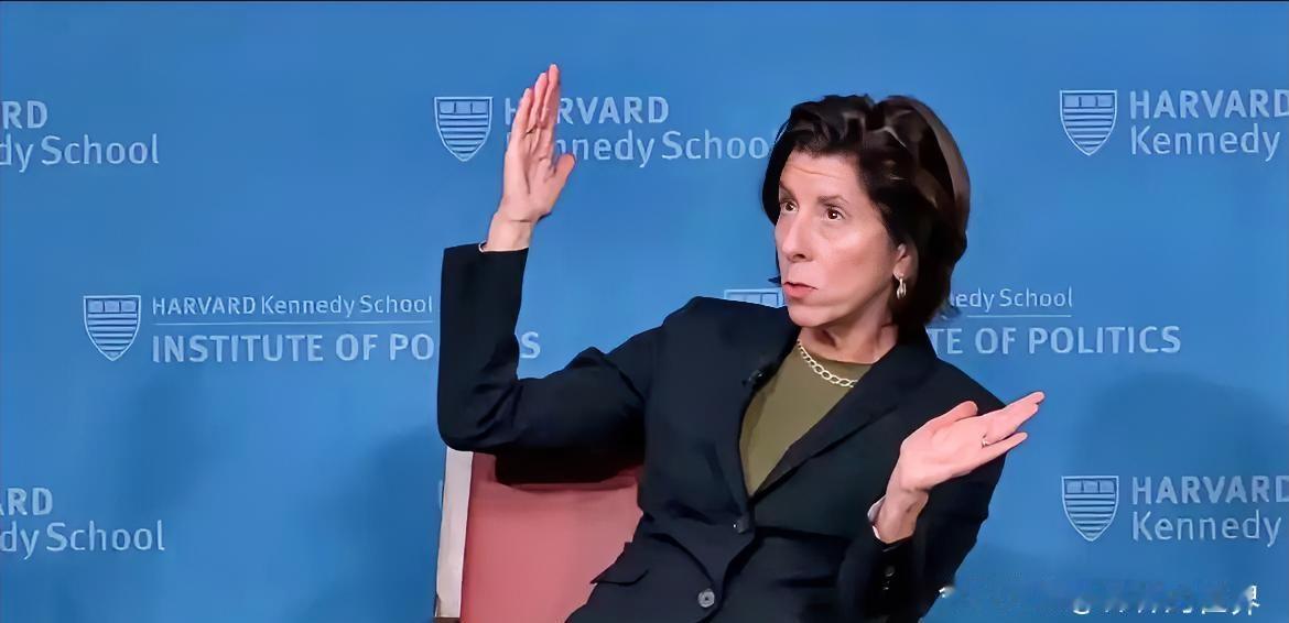 美国前商务部长雷蒙多最近的发言挺接地气，直接戳破了美国对华技术遏制的“小心思”。