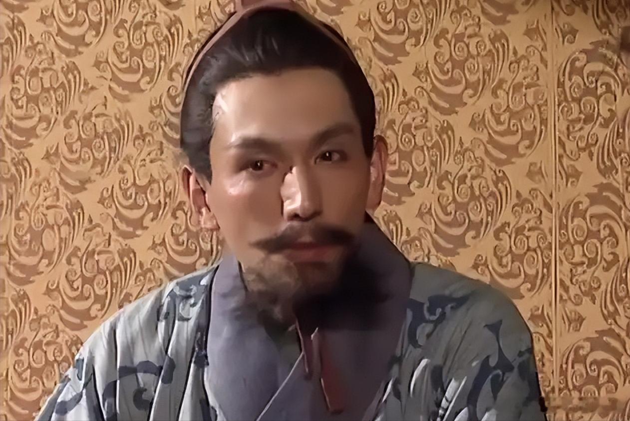 一个出身寒门的武将张任，把刘备精锐打得狼狈不堪，军师庞统也命丧其手。刘备费尽周折