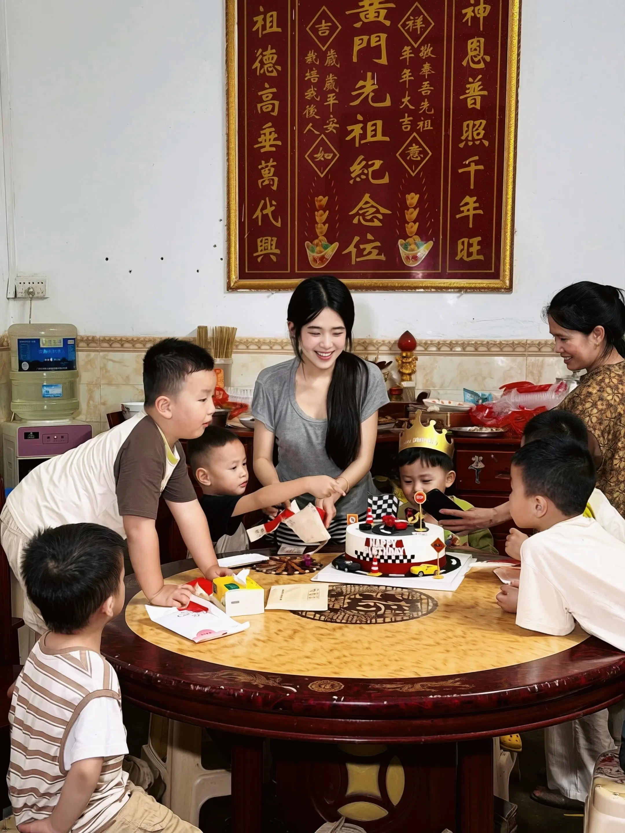 地球又转到了我们第一次见面的日子 五岁生日快乐]