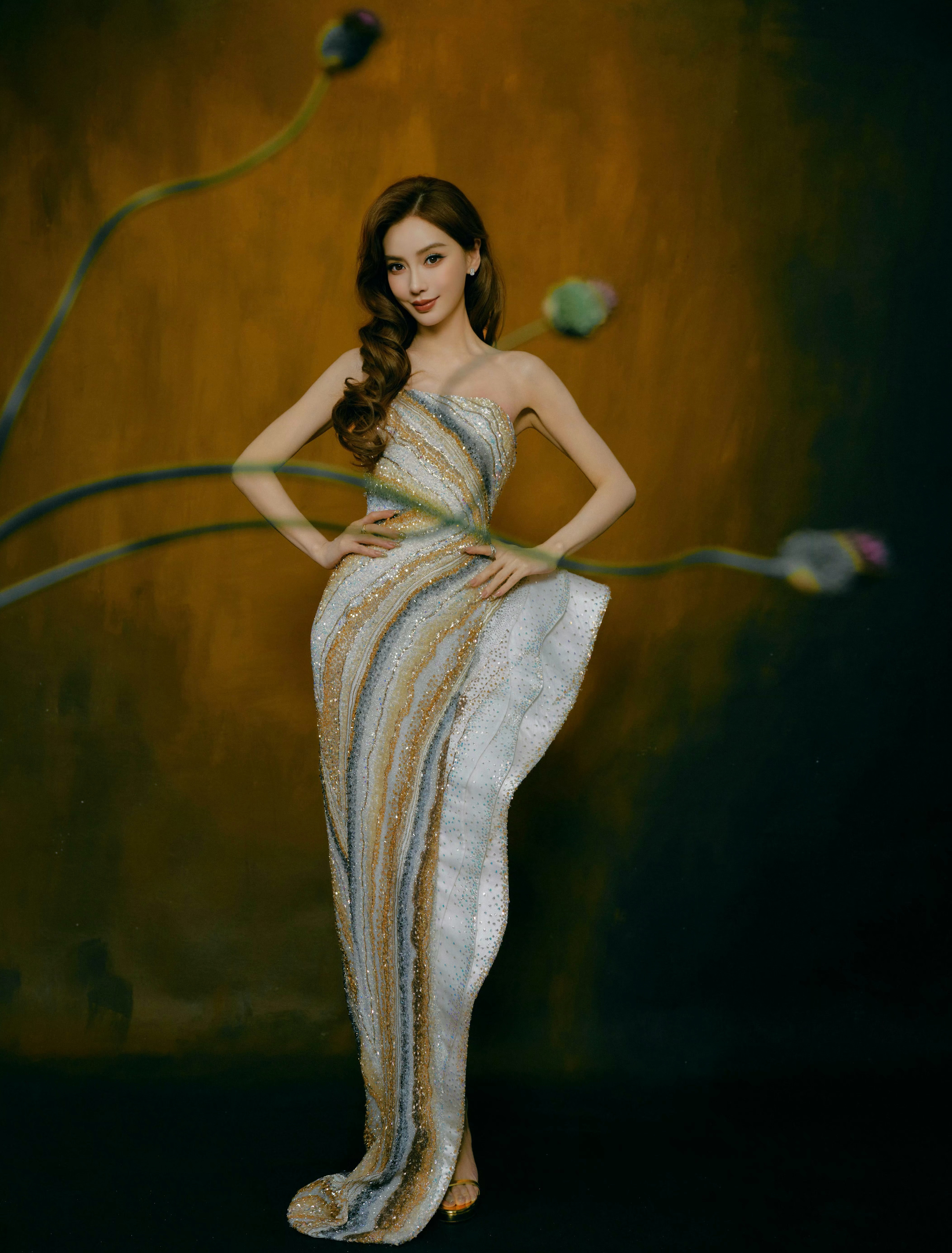 【人像摄影】演员杨颖（Angelababy）。上海偶遇Angelababy吃甜品