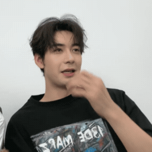 陈星旭 陈星旭爸粉大本营 陈星旭 陈星旭演我周五还有5分钟下班~哈哈哈哈哈哈！陈