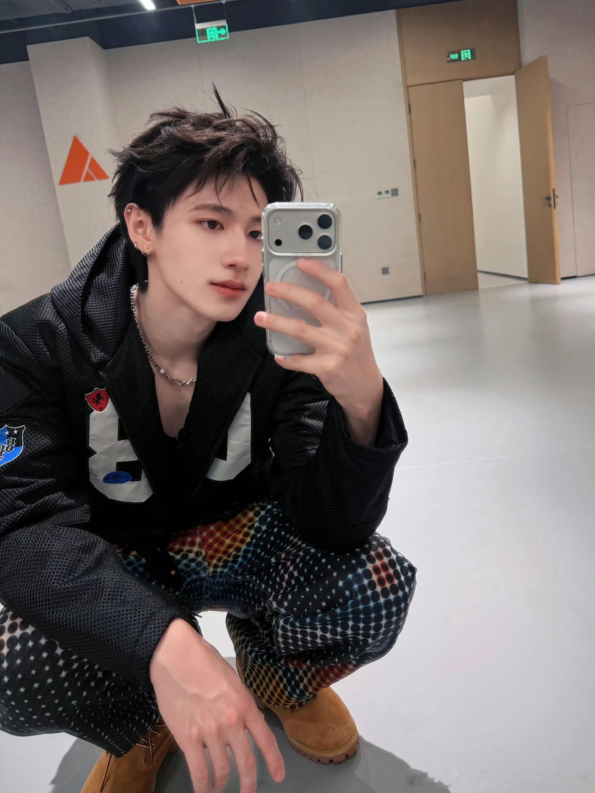 时代峰峻否认朱志鑫录制五哈时代峰峻回应朱志鑫录制五哈传闻 时代峰峻否认朱志鑫录制