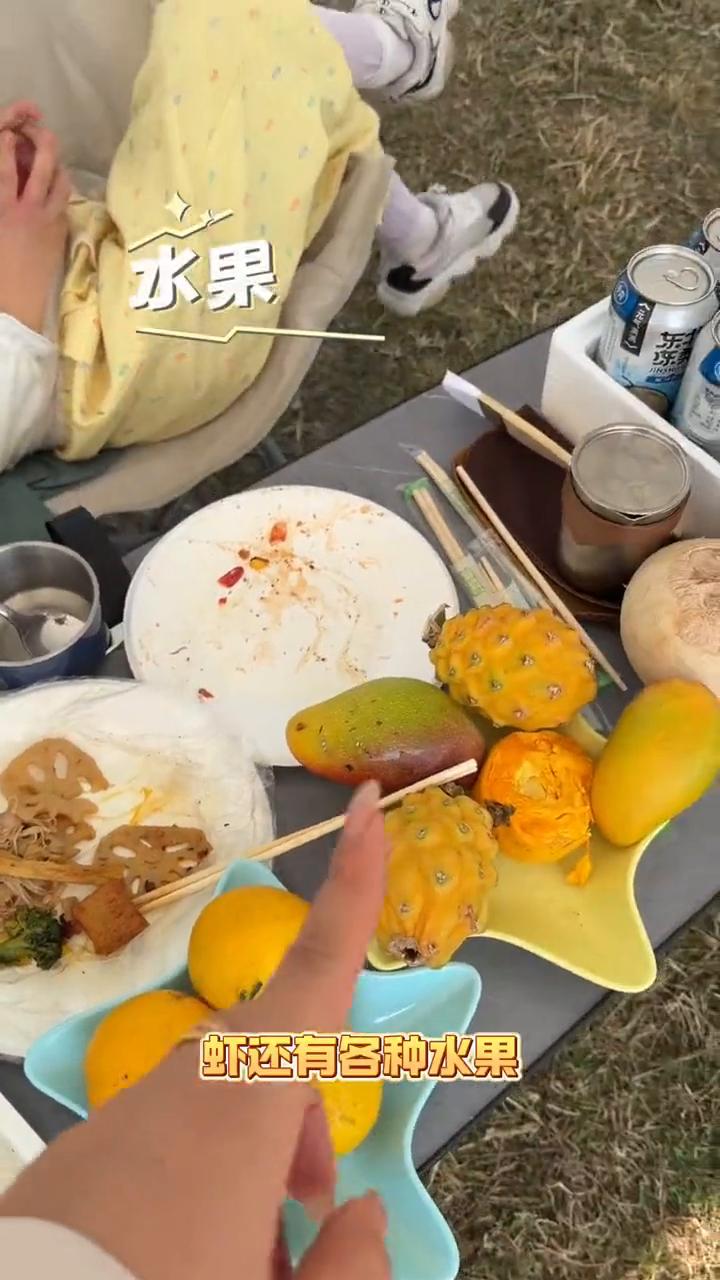 生活小记。
自从买了方程豹钛7，有了外放电，我老公就三天两头的拉着我们出来露营。