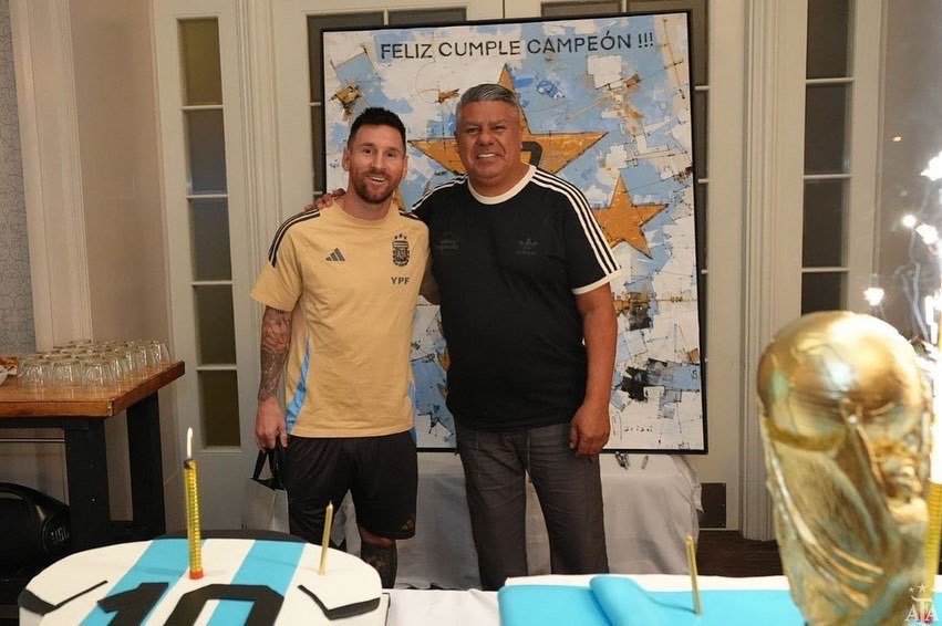 国家队为梅西举办生日庆祝[可怜][可怜][可怜]#梅西[超话]##梅西0624生