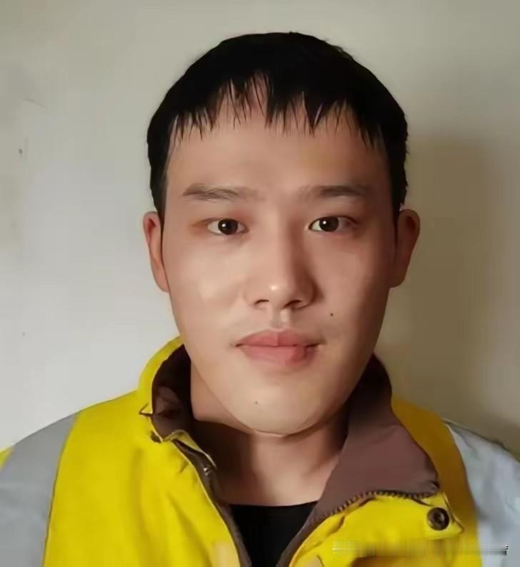 2018年杭州，21岁外卖员叶阳辉接到了一单特殊的配送。订单备注栏里只写了六个字