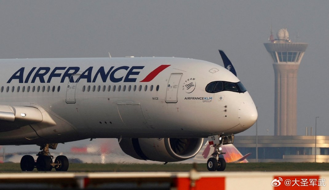 这是什么事？法国航空公司宣布，由于回程燃油短缺，将很快暂停飞往古巴的航班。 马杜
