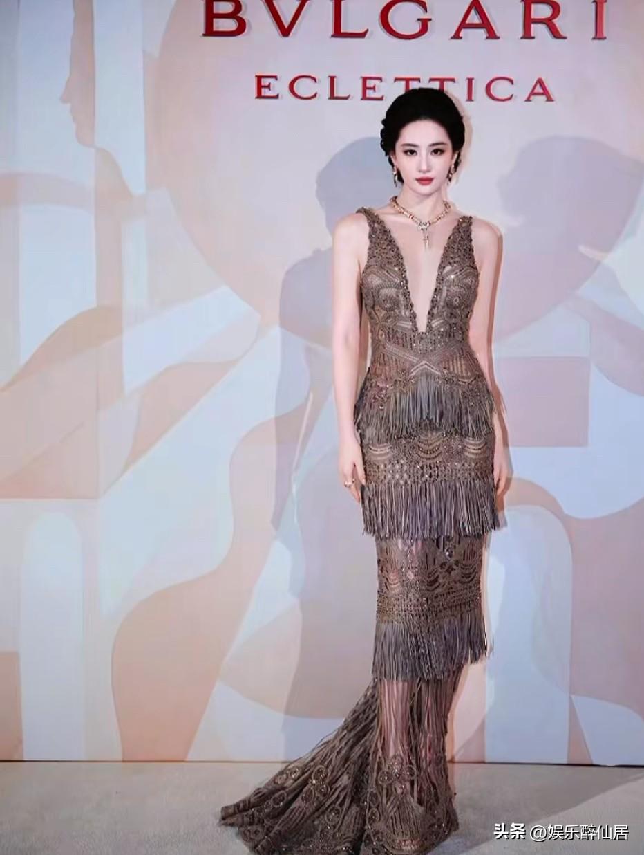 刘亦菲是听劝的，最新宝格丽活动又瘦出新高度，真是又美又飒，爱死了！！