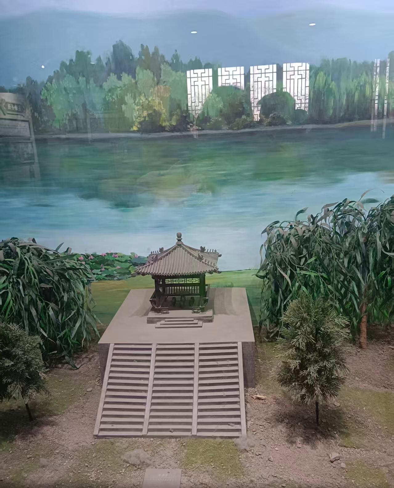 你们当地早，中，晚土话怎么说哈哈哈哈哈！我们这叫“早晨、尚湖、轰上”