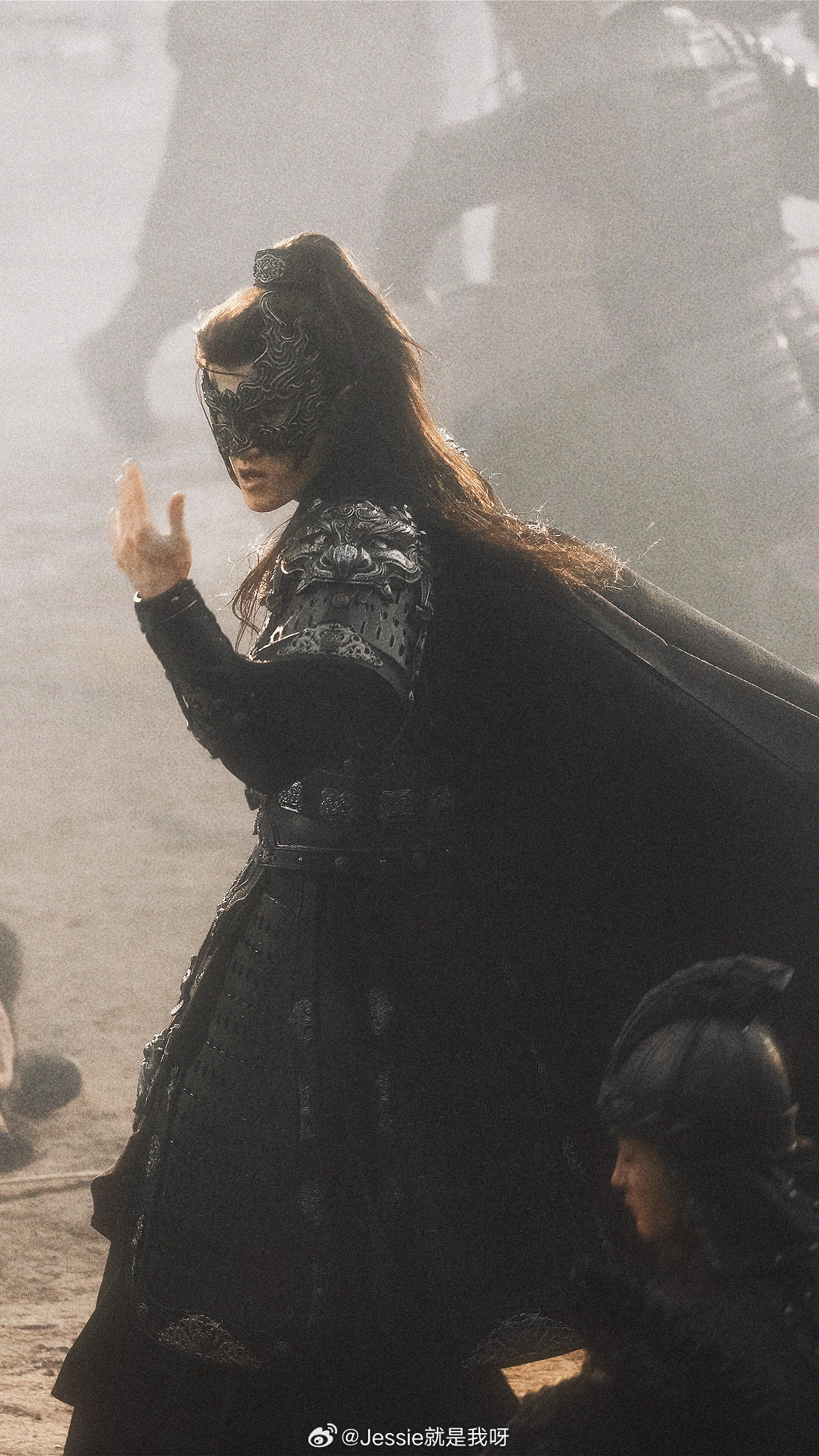 已经好几天了 家主谢却山还在我脑海里循环杀敌真的不能边拍边播吗？檀健次谢却山冷脸