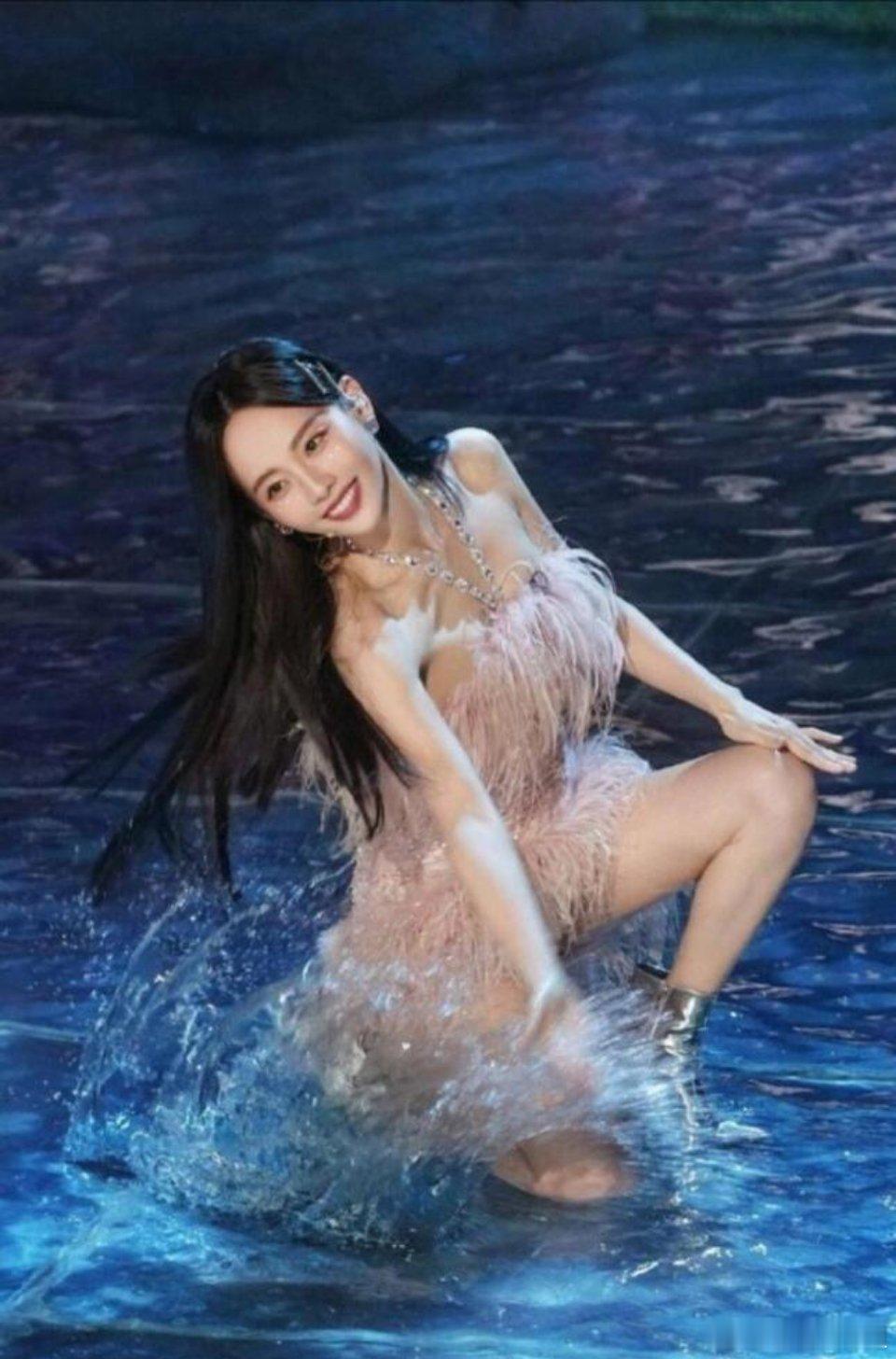 张嘉倪好美的一张照片 