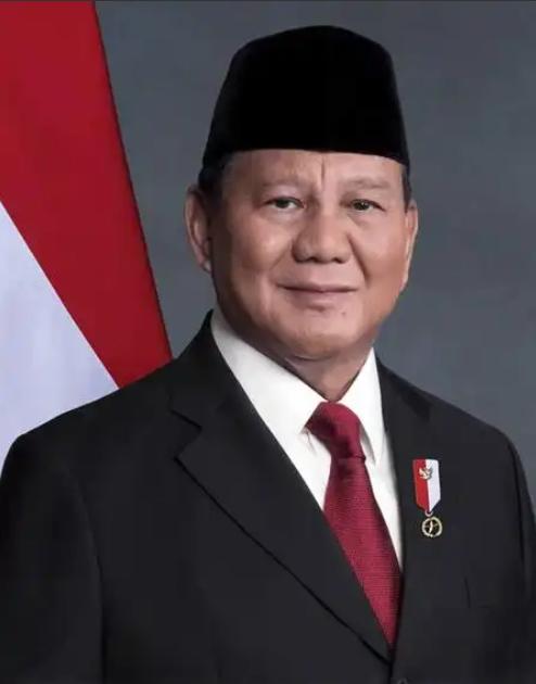 就在刚刚，

印度尼西亚总统正式宣布，

2月6日，印度尼西亚总统普拉博沃正式宣