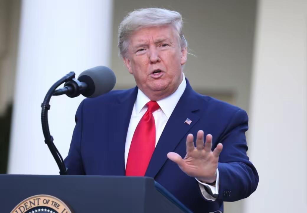 特朗普深夜随口嘴瓢，印度全网破防，中国淡定看戏：格局高下立见
 
最近国际上特别