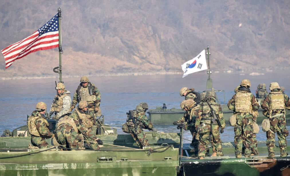 美伊战争爆发，萨德在实战中被伊朗的低成本无人机+导弹组合瘫痪，所谓“绝对防御”神