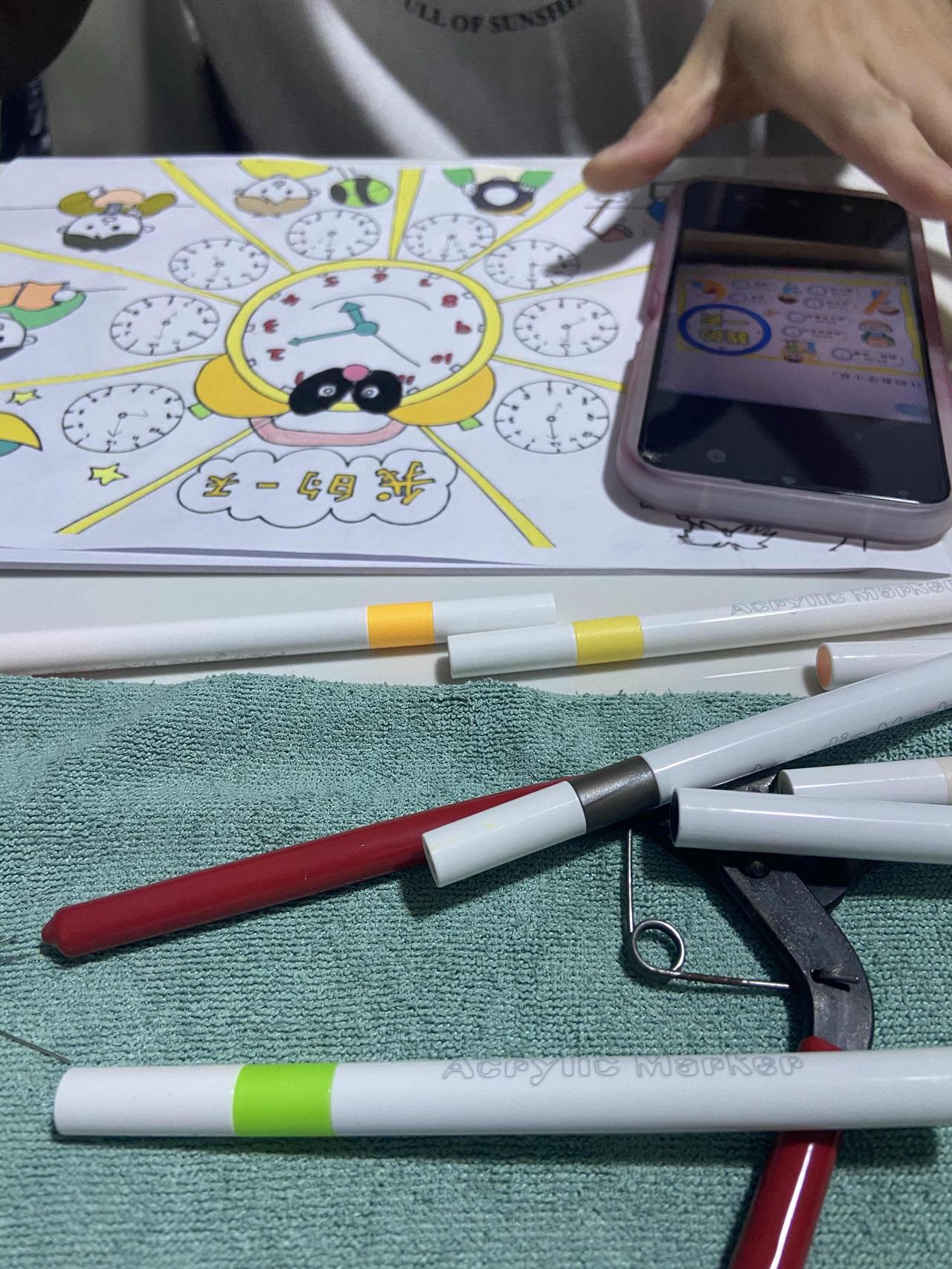 学生减负，家长增重，是否同感

        现在都说减负，学校额外的作业不敢
