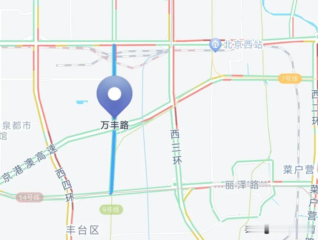 #凡间诗话# 七律｜无题
京城忍别梦从头，晨起无言泪莫收。
心曲海河三改向，情凄