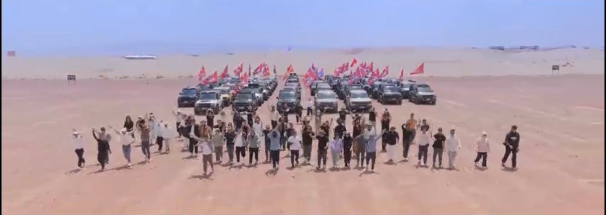 用越野打开千年敦煌文化第二届捷途方盒子大会古丝路始发地燃动越野狂欢，月牙泉捷途方