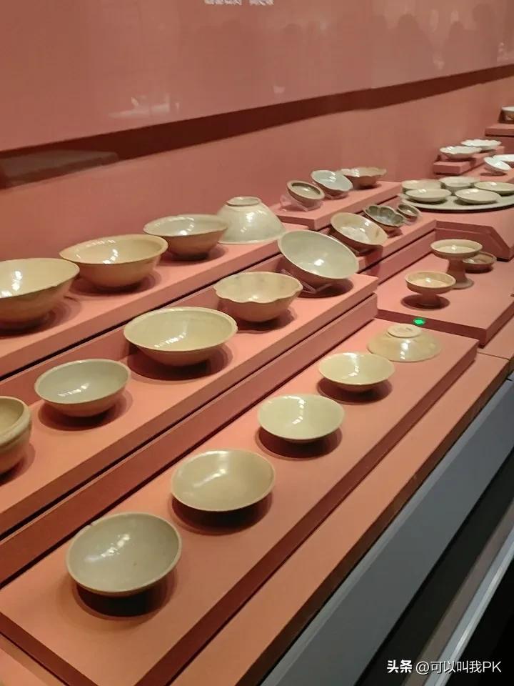 湖南省博物院。任何时候看博物馆都有一个现象，就是折射出家长的知识的浅薄，但是在小