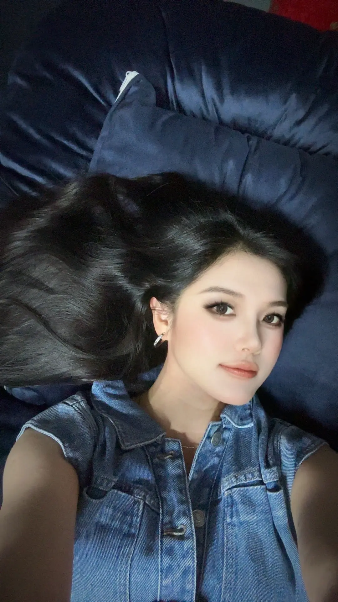 这一头头发可没加特效，喝酒使我气血充足！