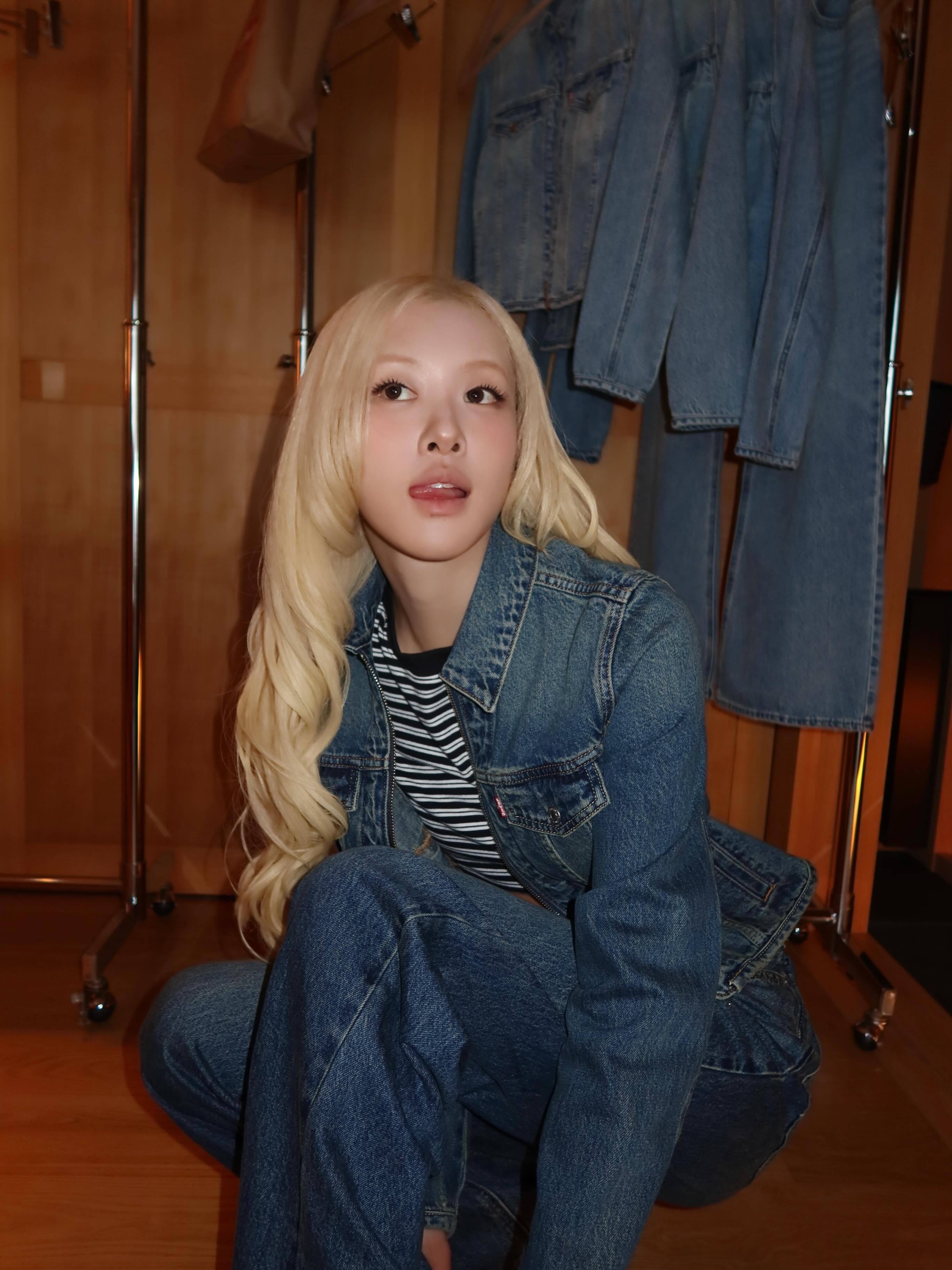 BLACKPINK  【IG】260914@ levis_japan发布出席Le
