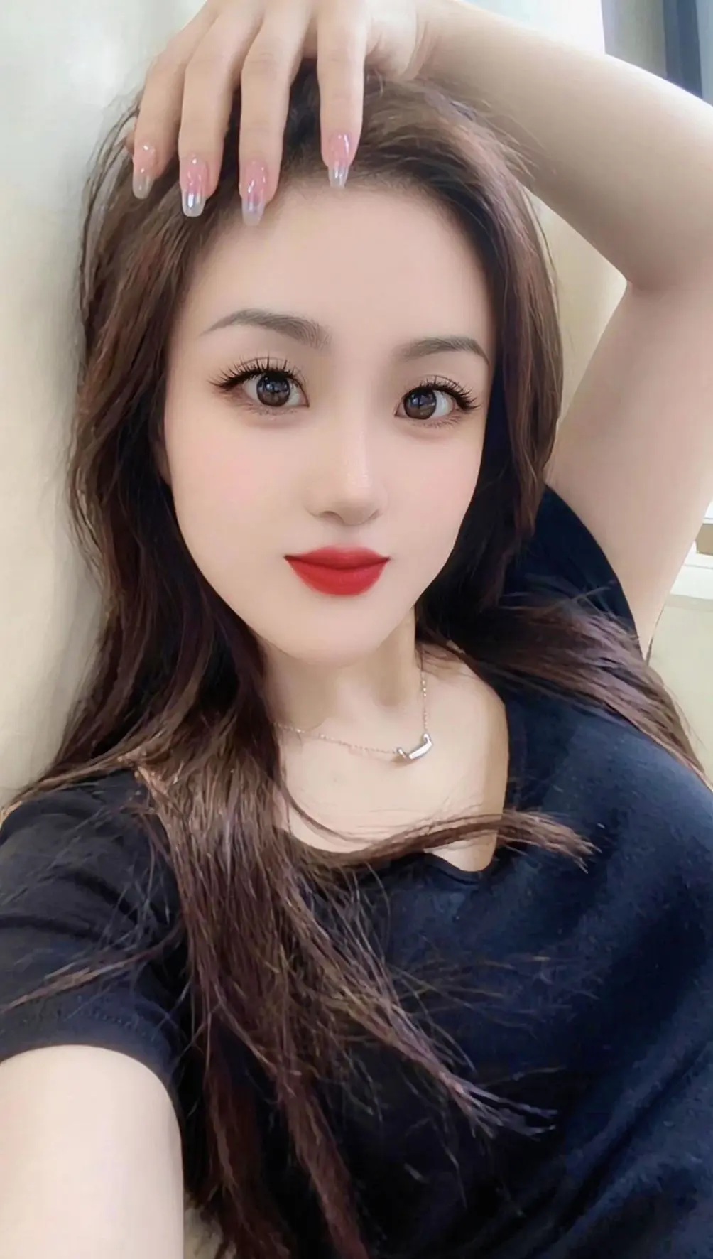 30多岁了，看到大街上的小女孩，真羡慕这个年纪，不是羡慕她们年纪小，而...