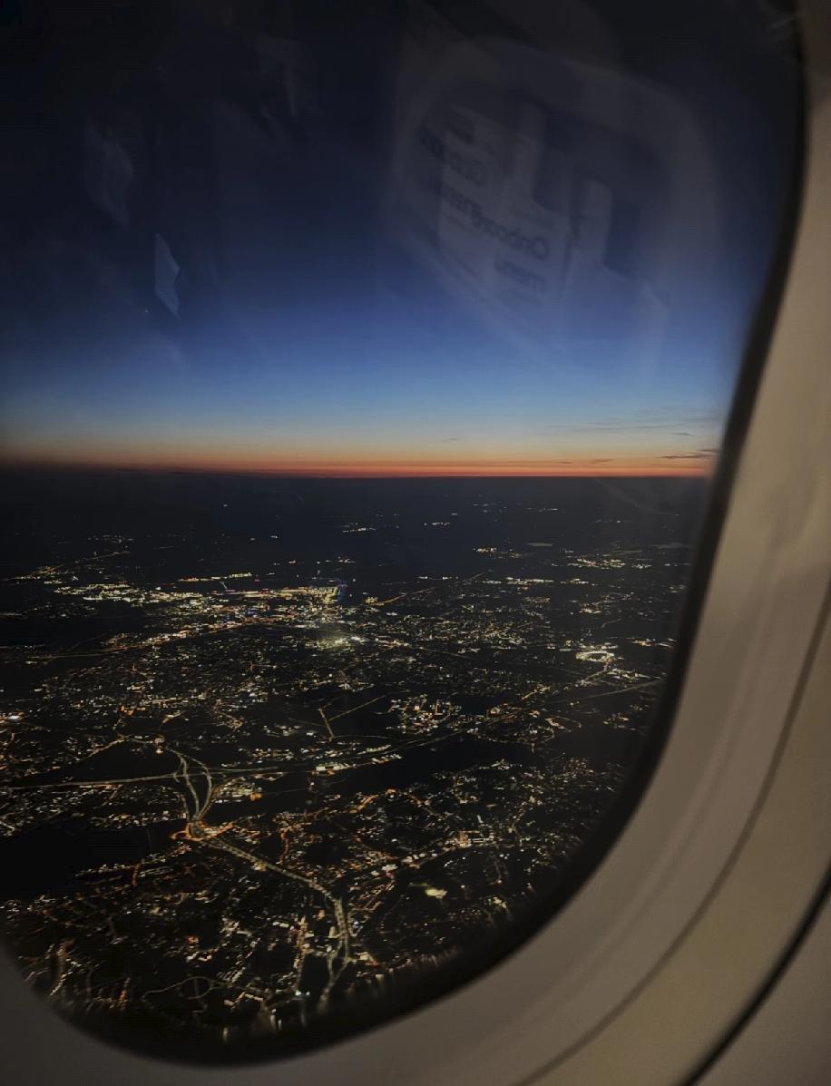 现在美国和中东那边爆发冲突了，人在欧洲的话，后续要从欧洲回国的路线成了大问题。之