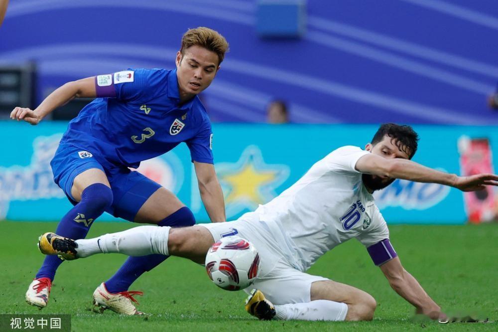 乌兹别克斯坦2-1淘汰泰国晋级八强将战卡塔尔
北京时间1月30日晚19:30，亚