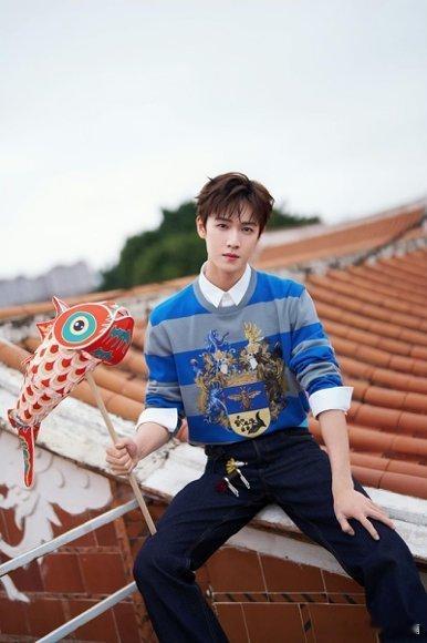 李昀锐这是跳舞还是跳操李昀锐这种不拘小节的真实感，比那种端着的舞台风更圈粉，跳得