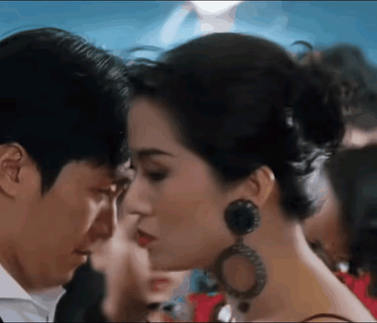 这算不算“偷袭”[泪奔]