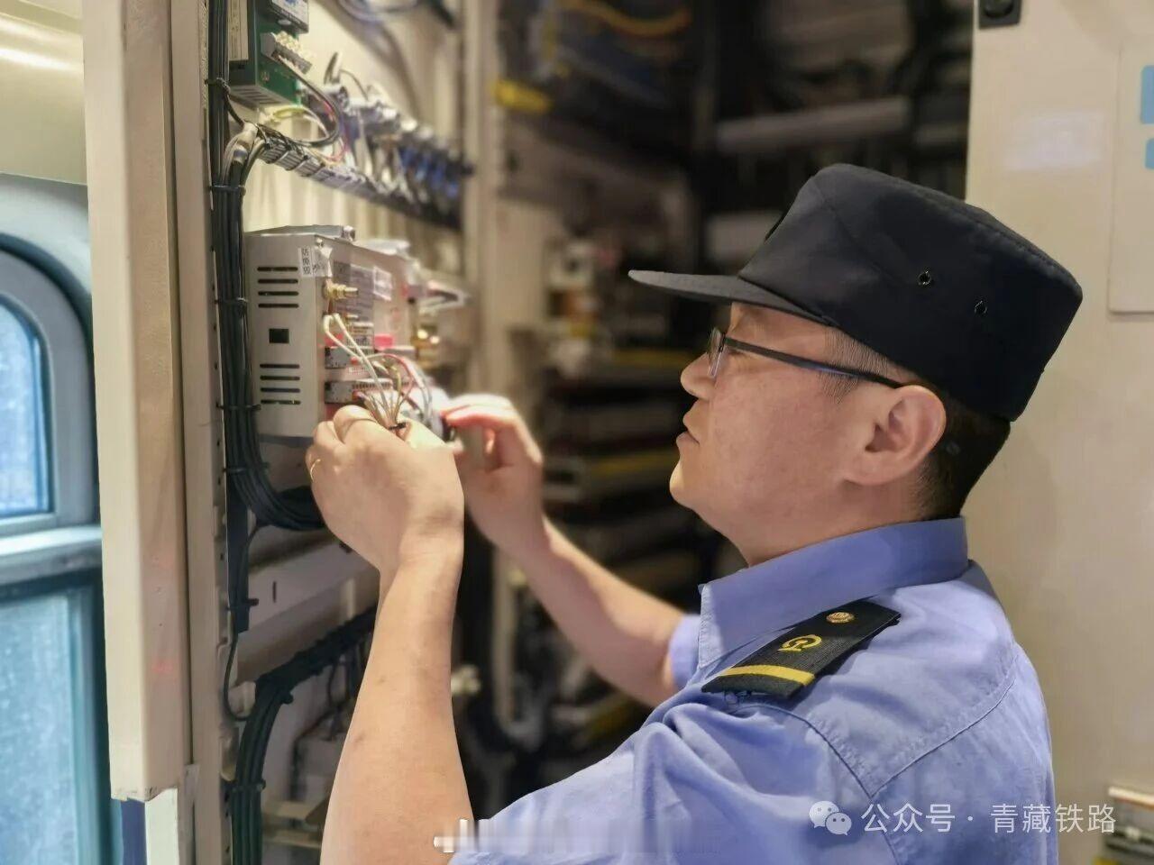 暑运铁路【青藏铁路：62天，预计发送470万人次】7月1日，为期62天的2026