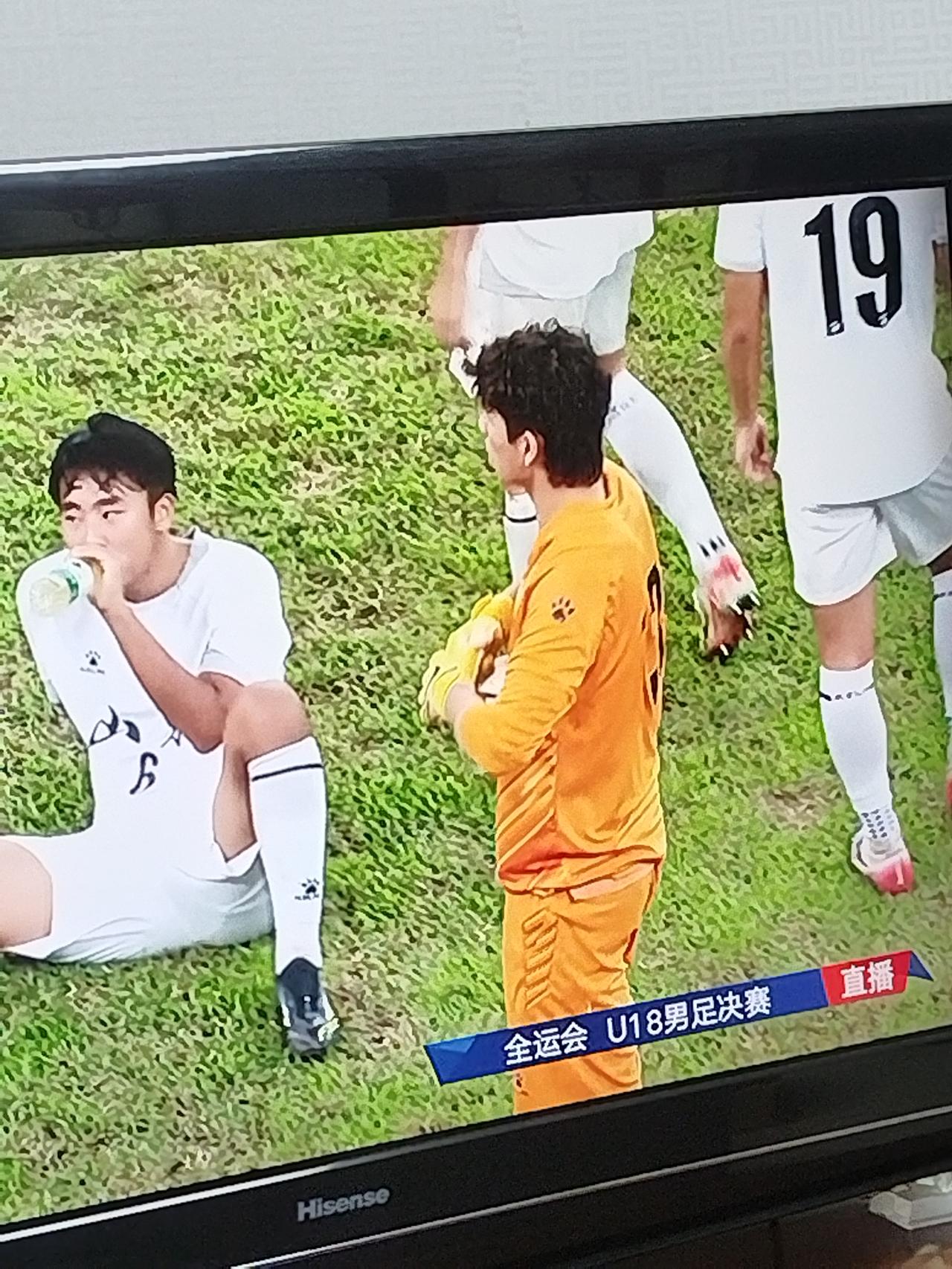 山东门将亲自踢点球，结果被辽宁门将扑出，全运会山东男足u18功亏一篑，点球4:5