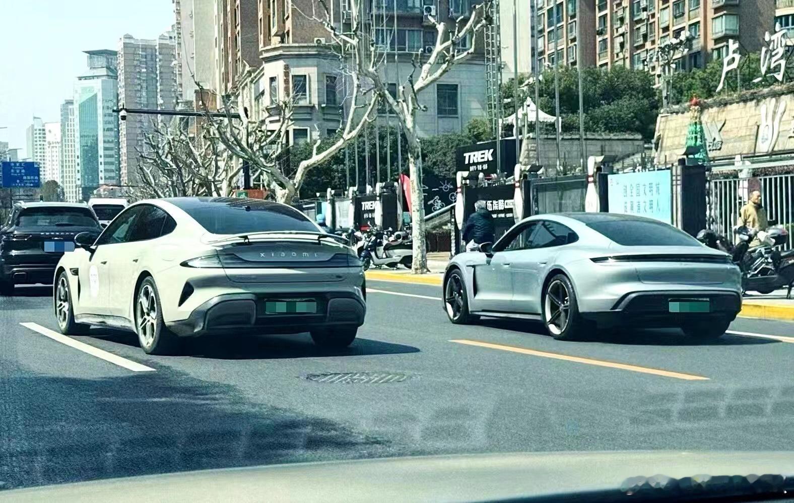 不能说如出一辙，只能说……  #大v聊车# ​​​