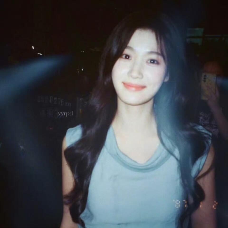 卢昱晓｜白月光头像集 