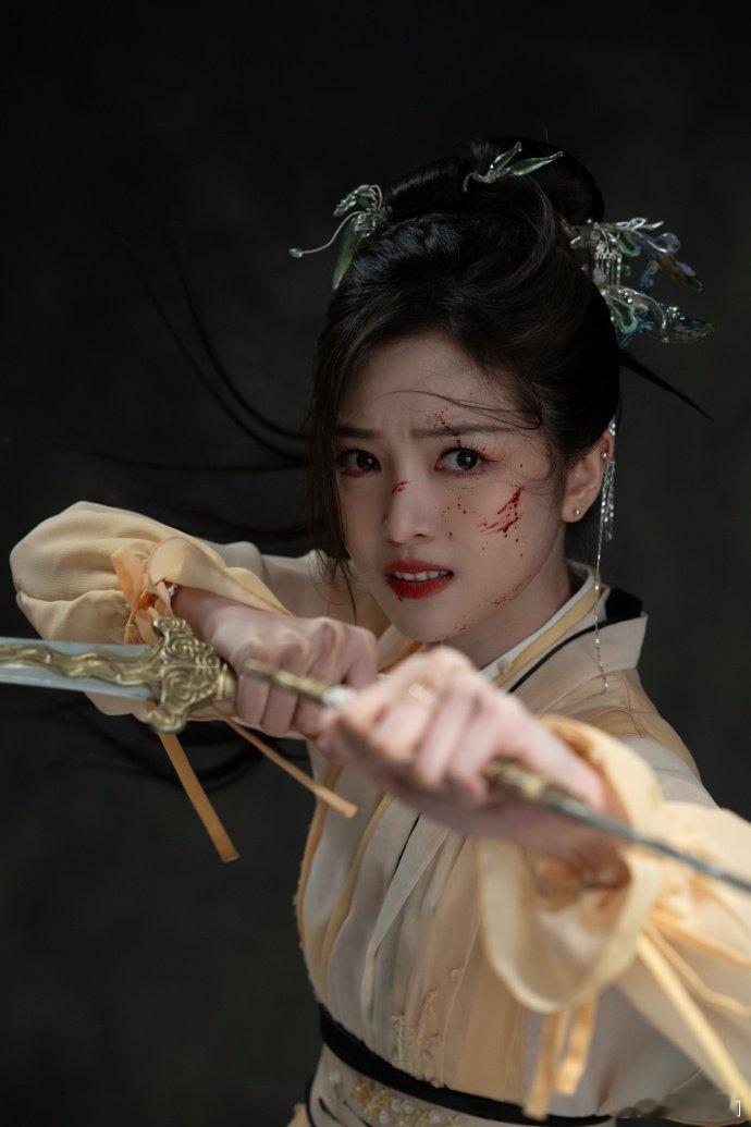 吴宣仪说看到阿醉还是会流泪 吴宣仪根本走不出阿醉 吴宣仪说看到阿醉还是会流泪，阿