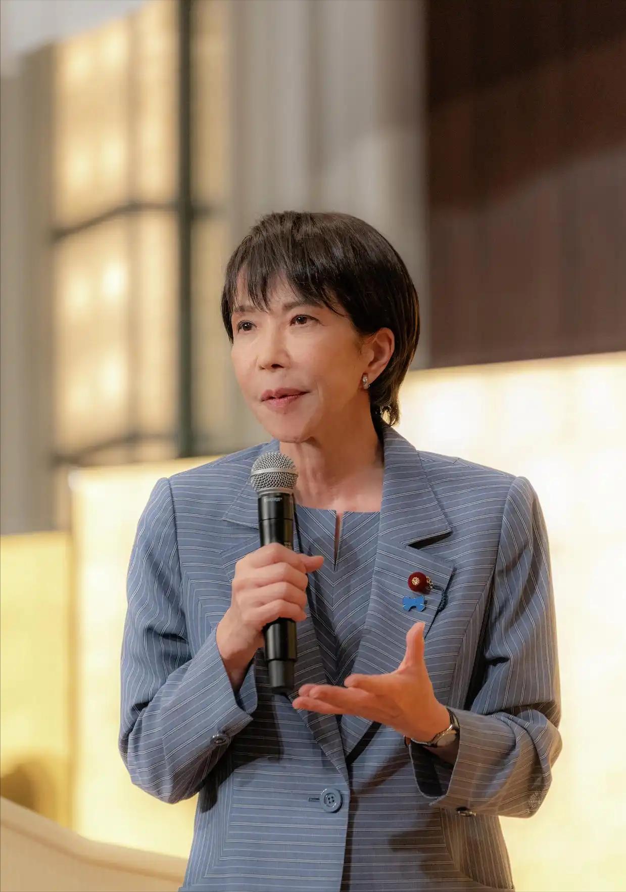 日本真的顶不住了，要派财团去俄罗斯，求俄罗斯高抬贵手，卖点石油给日本，前两天美国