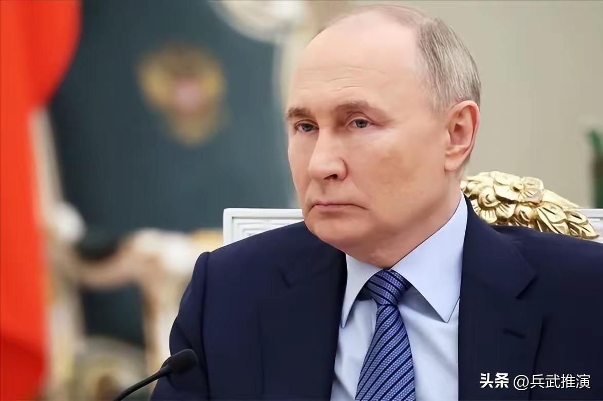 哈梅内伊一死，俄罗斯的天塌了！

哈梅内伊出事，普京马上要面对两个大麻烦。
第一