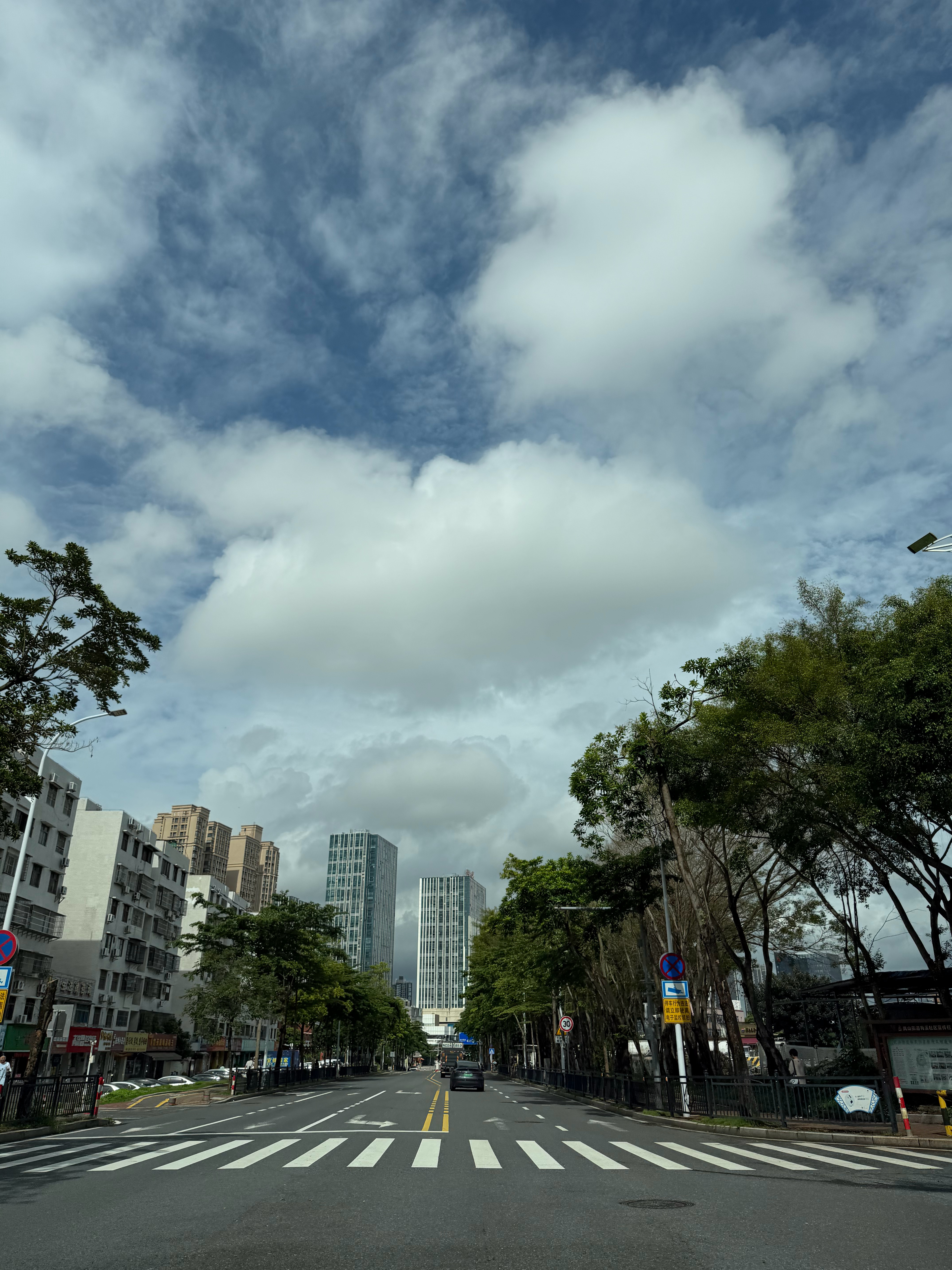 我一洗车你就下雨，我一出差你就放晴，还有什么？
