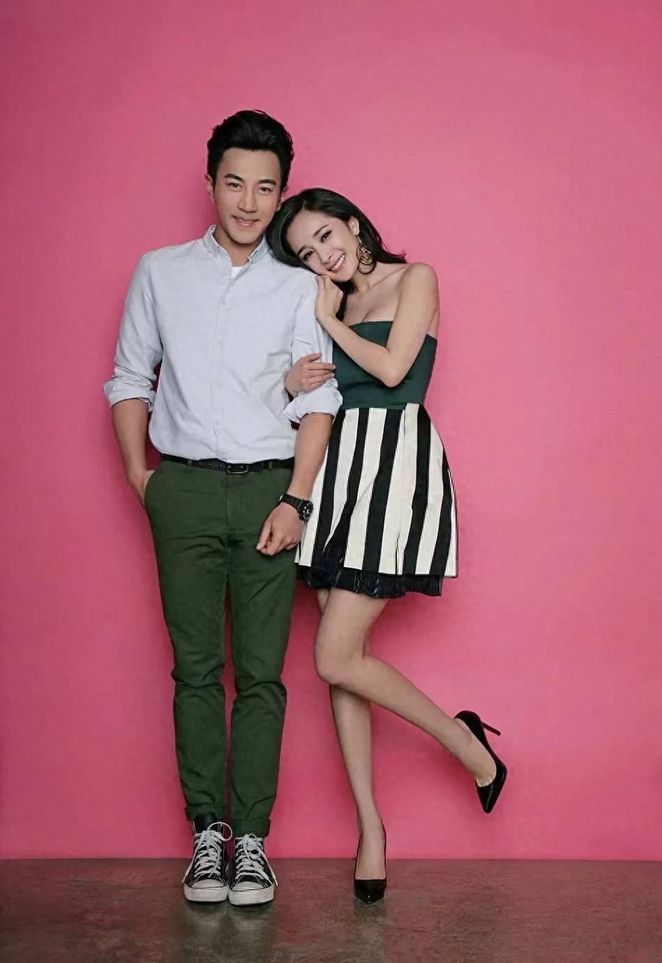 刘恺威与杨幂离婚后鲜少露面，但其状态依旧如年轻时一般优秀。参加同学聚会时，他与其