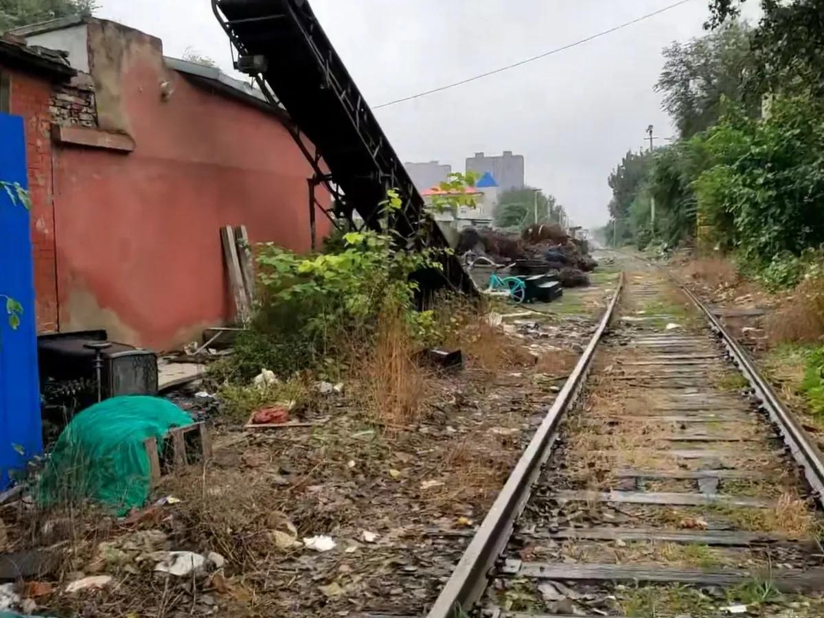 北京铁路头号编号的101站，一度隐藏在荒草里，现在可以公开介绍一下了。
101站