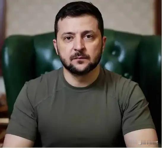 据法新社报道，就在今天乌克兰总统泽连斯基表态，要让俄乌战争继续打个两到三年！
根