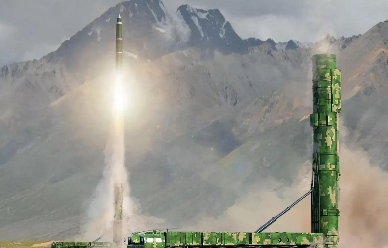 中美较量真要看懂，绕不开东南沿海和核威慑这两件事。
 
近几年，美国国防部年年发