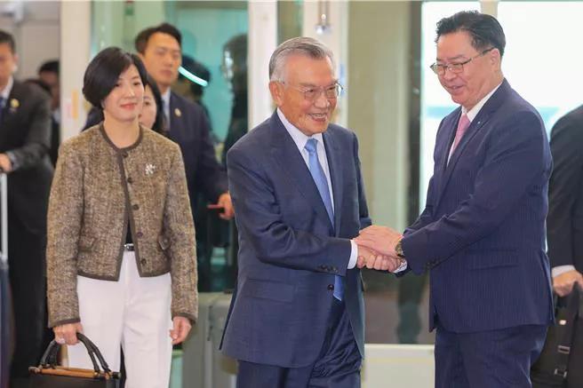 2025年亚太经济合作会议（APEC）领袖会议1日在韩国庆州落幕，台湾地区代表林