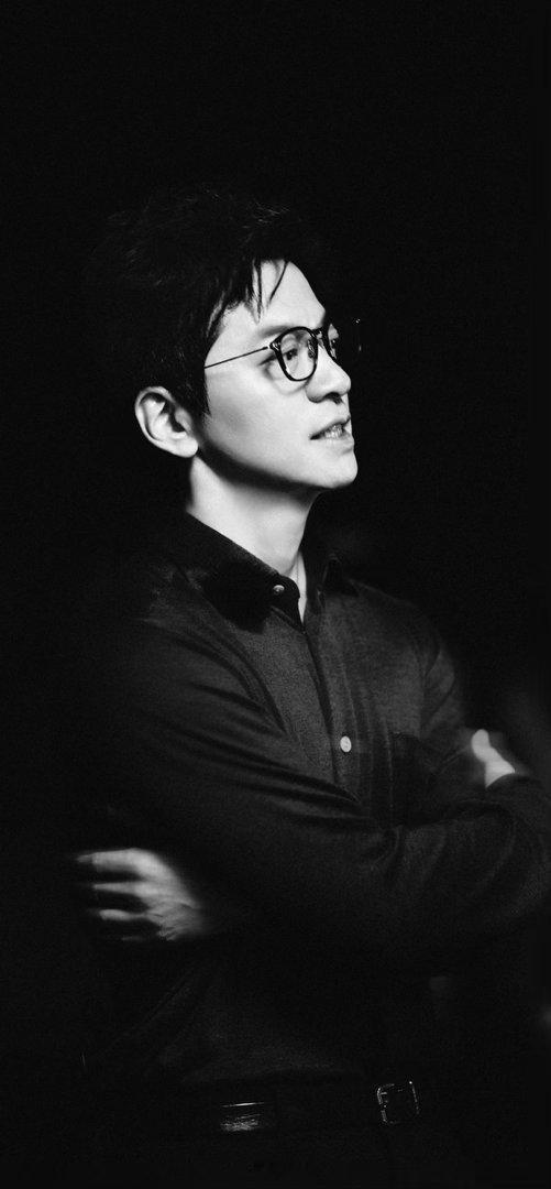 李健淡淡的就会顺顺的买音乐节门票送李健脱口秀 这届音乐节太会整活了，请李健来唱歌