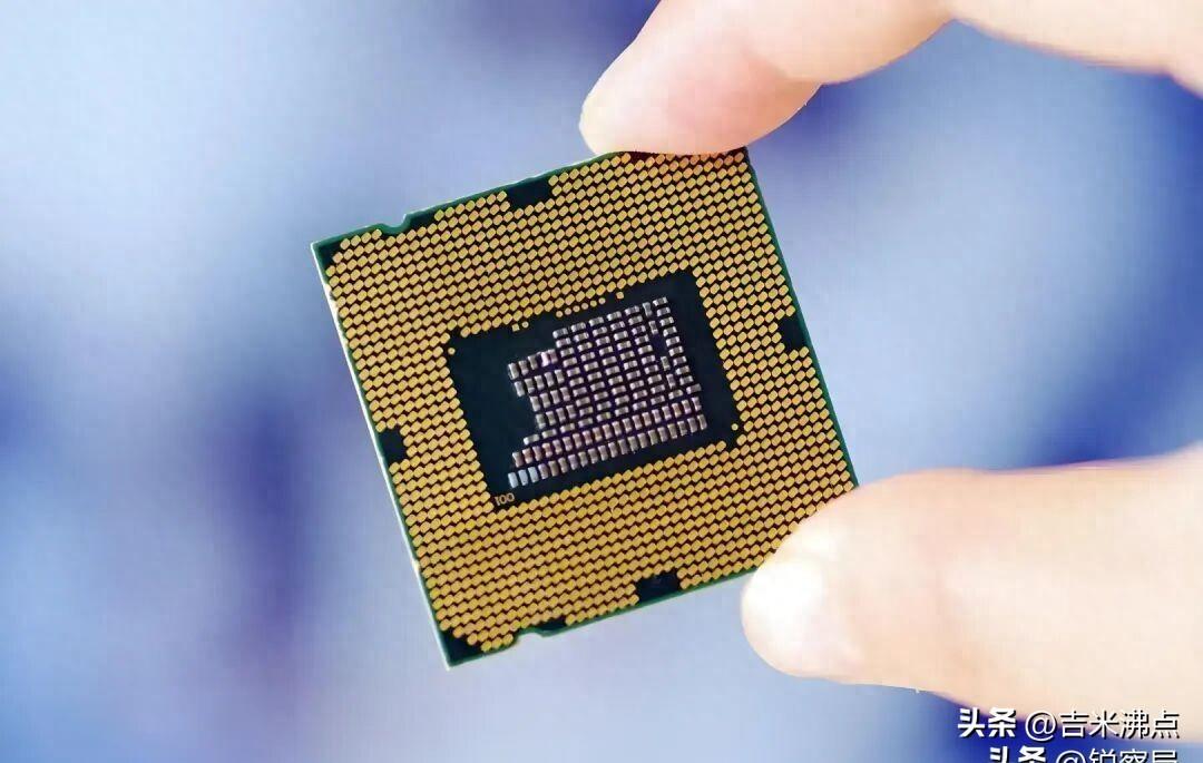 芯片出口猛涨72.6%，没EUV光刻机反而卖得更贵，这事儿到底咋回事？
最近翻海