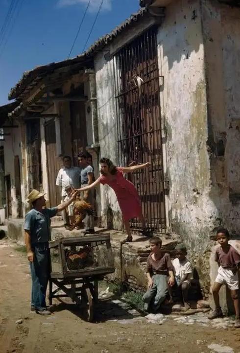 有人说我们为何不把便宜物资卖给古巴，这样既可解决古巴物资紧缺困境，又能清空咱们过