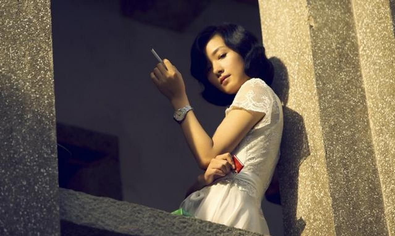 特约茶室，台湾的军中乐园，女性的地狱
1949年蒋介石败退台湾，带过去的国民党军